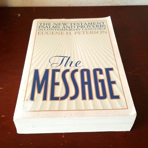 The Message Bible  New Testaments( Original 95 edition) - Picture 1 of 10